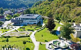 Nuhr Medical - Hotel&Restaurant - Ab 2 Nächte von 13 Feb 26 - 15 Feb 26 Kostenlose Zimmerdekoration&1 Flasche Sekt für den Valentinstag, Champagner&Kaviar am 14 Feb um 18 Uhr bitte Tisch vorreservieren